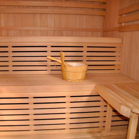 Huis Nummer 7 Met Sauna En 3 Slaapkamers Leeuwarden Bagian luar foto