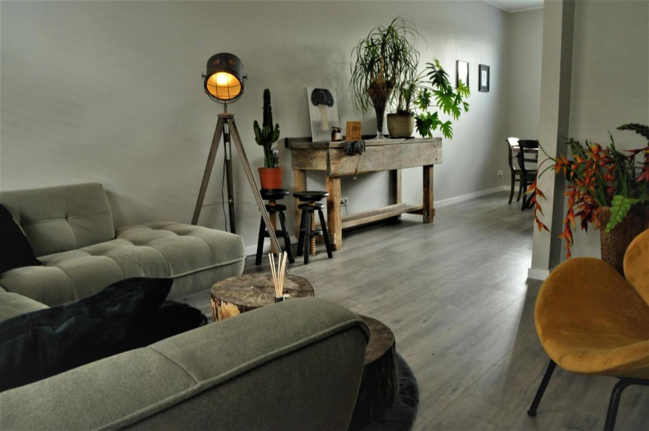 Huis Nummer 7 Met Sauna En 3 Slaapkamers Leeuwarden Bagian luar foto