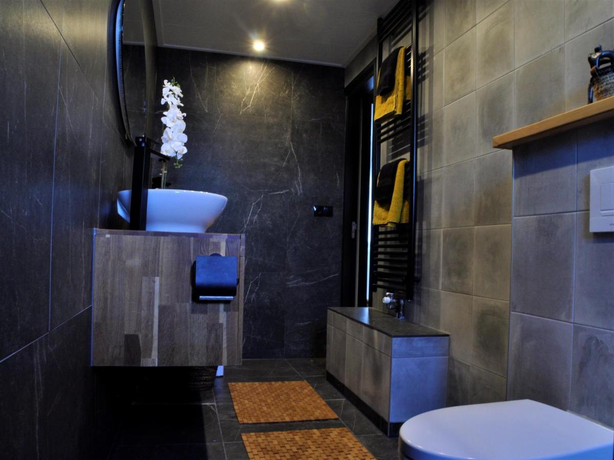 Huis Nummer 7 Met Sauna En 3 Slaapkamers Leeuwarden Bagian luar foto