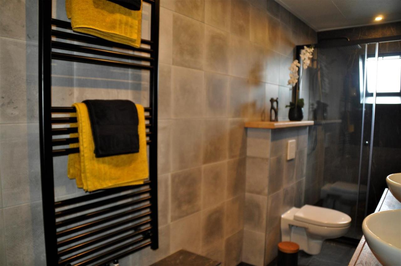 Huis Nummer 7 Met Sauna En 3 Slaapkamers Leeuwarden Bagian luar foto