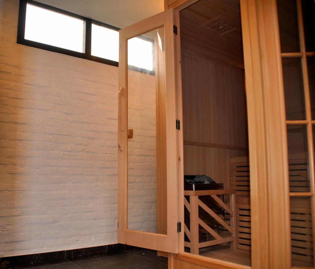 Huis Nummer 7 Met Sauna En 3 Slaapkamers Leeuwarden Bagian luar foto